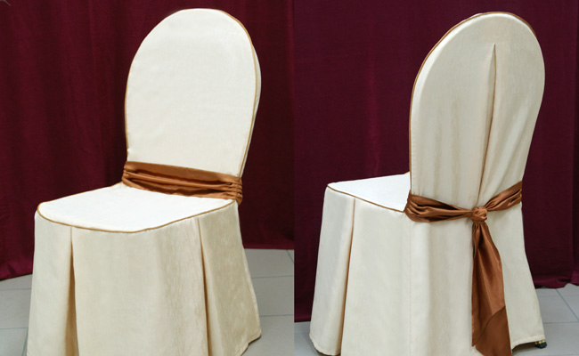 Przykładowe pokrowce na krzesła - przewiązywane